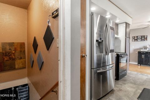 Tiny photo for 17151 W State Route 105, Elmore, OH 43416 (MLS # 10005326)