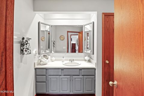 Tiny photo for 1111 Waterville Monclova Road, Waterville, OH 43566 (MLS # 10006716)