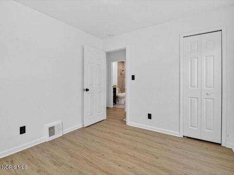 Tiny photo for 4550 Burnham Avenue, Toledo, OH 43612 (MLS # 10007160)