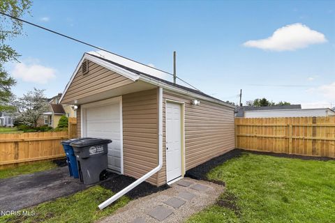 Tiny photo for 4550 Burnham Avenue, Toledo, OH 43612 (MLS # 10007160)