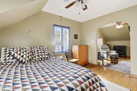 Tiny photo for 3234 Island Avenue, Toledo, OH 43614 (MLS # 10005682)