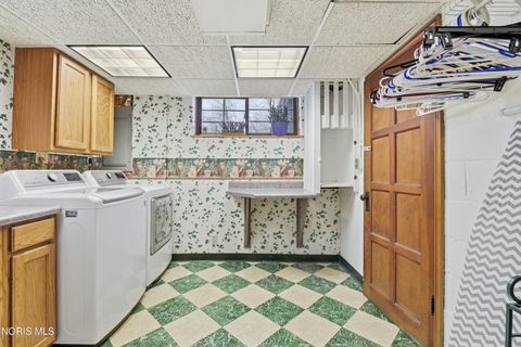 Tiny photo for 3234 Island Avenue, Toledo, OH 43614 (MLS # 10005682)