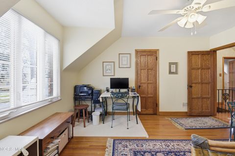 Tiny photo for 3234 Island Avenue, Toledo, OH 43614 (MLS # 10005682)