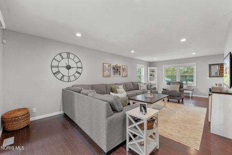 Tiny photo for 1968 S Holland Sylvania Road, Maumee, OH 43537 (MLS # 10007808)