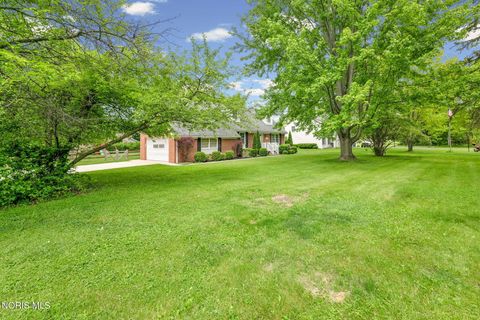 Tiny photo for 1968 S Holland Sylvania Road, Maumee, OH 43537 (MLS # 10007808)