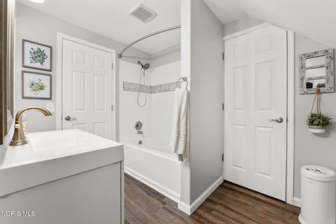 Tiny photo for 1968 S Holland Sylvania Road, Maumee, OH 43537 (MLS # 10007808)