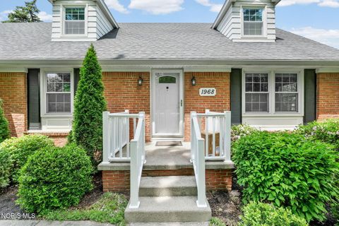 Tiny photo for 1968 S Holland Sylvania Road, Maumee, OH 43537 (MLS # 10007808)