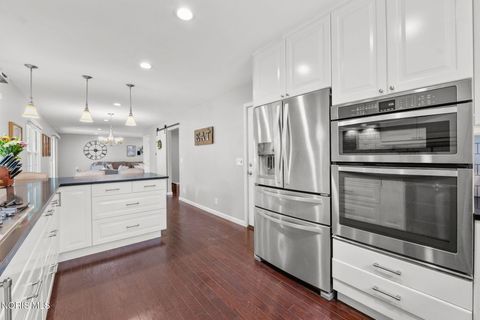 Tiny photo for 1968 S Holland Sylvania Road, Maumee, OH 43537 (MLS # 10007808)