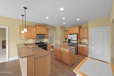 Tiny photo for 14733 Lake Meadows Drive, Perrysburg, OH 43551 (MLS # 10014727)