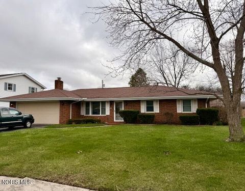 Photo of 3315 Crosshill Drive, Findlay, OH 45840 (MLS # 10005900)