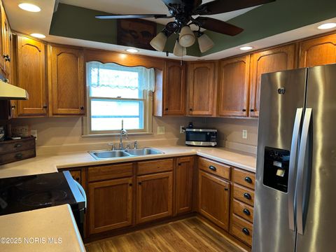 Tiny photo for 1218 Schultz Street, Defiance, OH 43512 (MLS # 10002598)