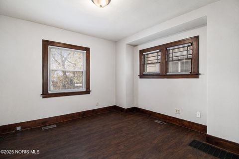 Tiny photo for 1929 Marlow Road, Toledo, OH 43613 (MLS # 10001623)