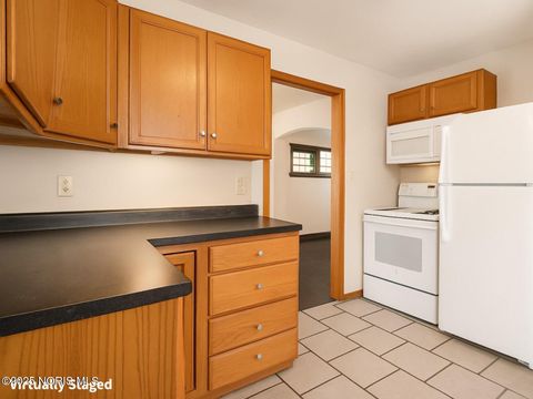 Tiny photo for 1929 Marlow Road, Toledo, OH 43613 (MLS # 10001623)