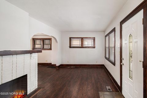 Tiny photo for 1929 Marlow Road, Toledo, OH 43613 (MLS # 10001623)