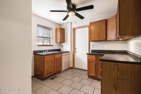 Tiny photo for 1929 Marlow Road, Toledo, OH 43613 (MLS # 10001623)