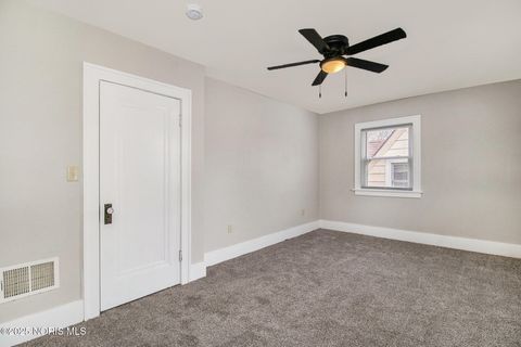 Tiny photo for 1929 Marlow Road, Toledo, OH 43613 (MLS # 10001623)