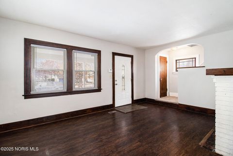 Tiny photo for 1929 Marlow Road, Toledo, OH 43613 (MLS # 10001623)