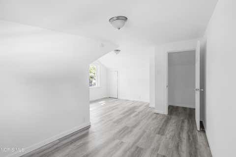 Tiny photo for 6237 Dorr Street, Toledo, OH 43615 (MLS # 10010335)