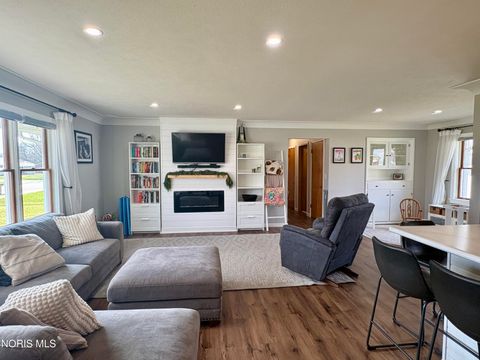 Tiny photo for 202 Short-buehrer Road, Archbold, OH 43502 (MLS # 10004982)