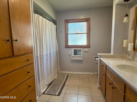 Tiny photo for 202 Short-buehrer Road, Archbold, OH 43502 (MLS # 10004982)