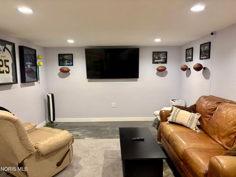 Tiny photo for 202 Short-buehrer Road, Archbold, OH 43502 (MLS # 10004982)