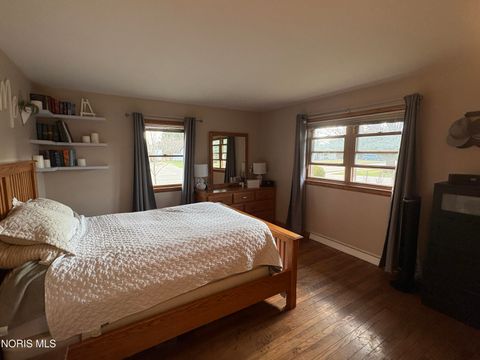 Tiny photo for 202 Short-buehrer Road, Archbold, OH 43502 (MLS # 10004982)