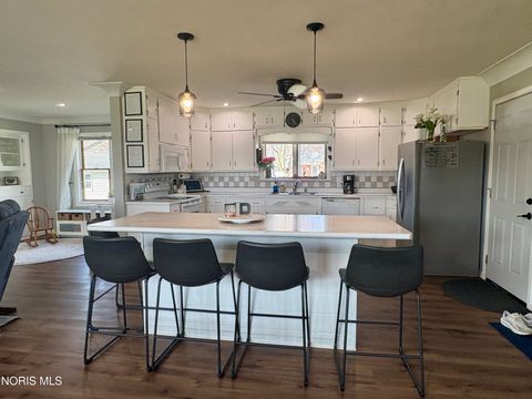 Tiny photo for 202 Short-buehrer Road, Archbold, OH 43502 (MLS # 10004982)