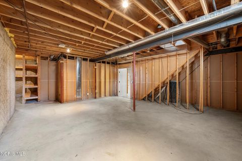 Tiny photo for 7439 Lock Mill Court, Maumee, OH 43537 (MLS # 10005578)