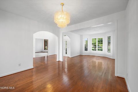 Tiny photo for 7439 Lock Mill Court, Maumee, OH 43537 (MLS # 10005578)