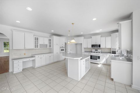 Tiny photo for 7439 Lock Mill Court, Maumee, OH 43537 (MLS # 10005578)