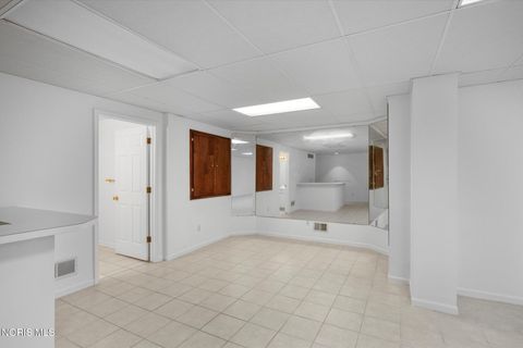 Tiny photo for 7439 Lock Mill Court, Maumee, OH 43537 (MLS # 10005578)