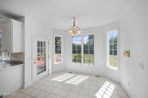 Tiny photo for 7439 Lock Mill Court, Maumee, OH 43537 (MLS # 10005578)