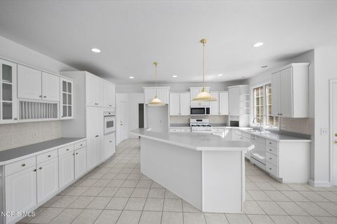 Tiny photo for 7439 Lock Mill Court, Maumee, OH 43537 (MLS # 10005578)