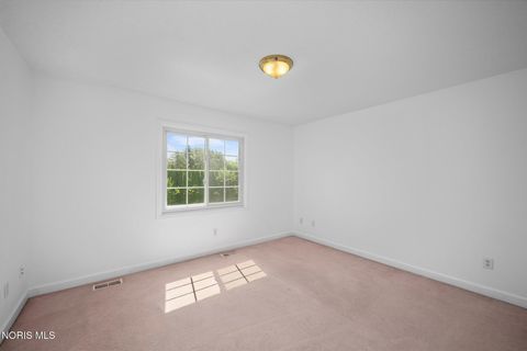 Tiny photo for 7439 Lock Mill Court, Maumee, OH 43537 (MLS # 10005578)