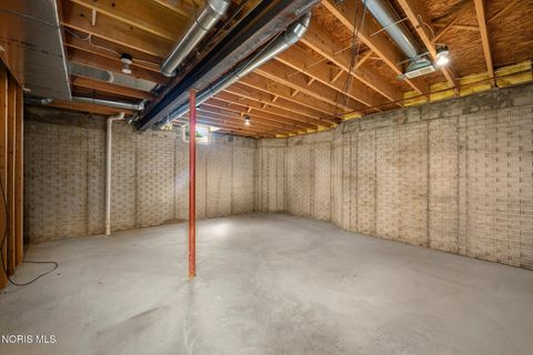 Tiny photo for 7439 Lock Mill Court, Maumee, OH 43537 (MLS # 10005578)