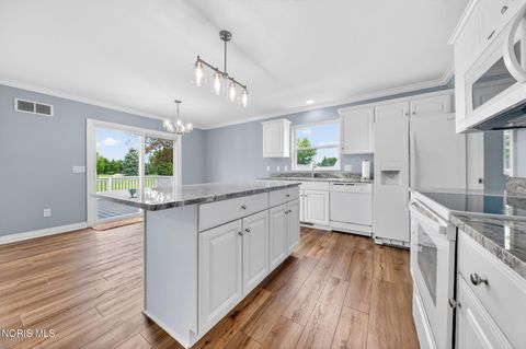 Tiny photo for 7392 Anchorage Drive, Maumee, OH 43537 (MLS # 10008329)
