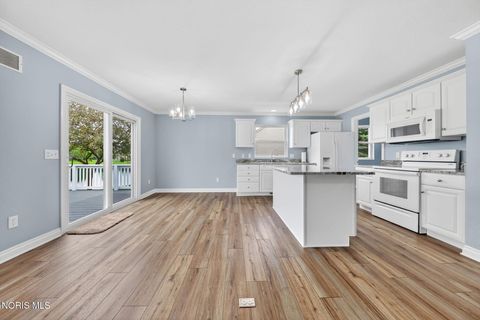 Tiny photo for 7392 Anchorage Drive, Maumee, OH 43537 (MLS # 10008329)