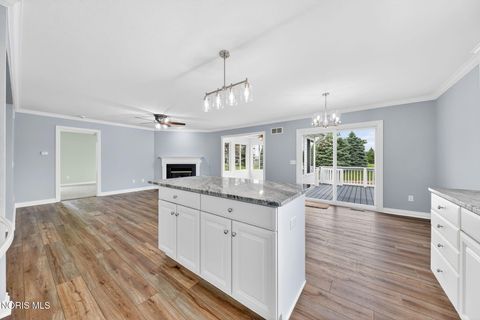 Tiny photo for 7392 Anchorage Drive, Maumee, OH 43537 (MLS # 10008329)