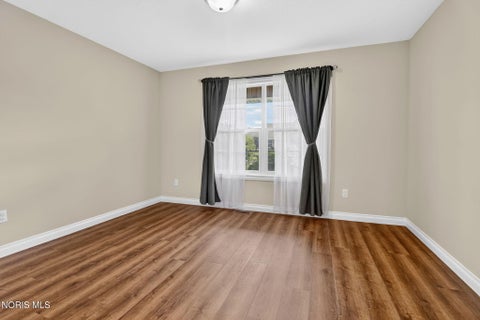 Tiny photo for 15207 Sunset Maple Drive, Perrysburg, OH 43551 (MLS # 10009725)
