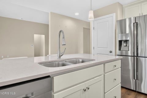 Tiny photo for 15207 Sunset Maple Drive, Perrysburg, OH 43551 (MLS # 10009725)