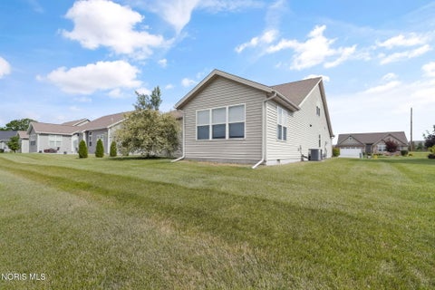 Tiny photo for 15207 Sunset Maple Drive, Perrysburg, OH 43551 (MLS # 10009725)