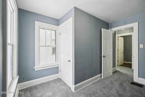 Tiny photo for 1821 Talbot Street, Toledo, OH 43613 (MLS # 10003376)