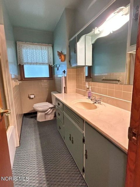 Tiny photo for 1045 Bellaire Street, Bryan, OH 43506 (MLS # 10008310)