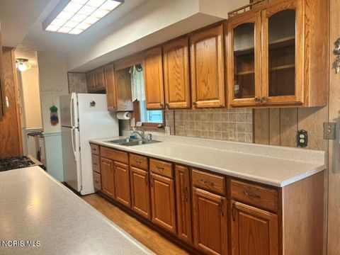 Tiny photo for 1045 Bellaire Street, Bryan, OH 43506 (MLS # 10008310)
