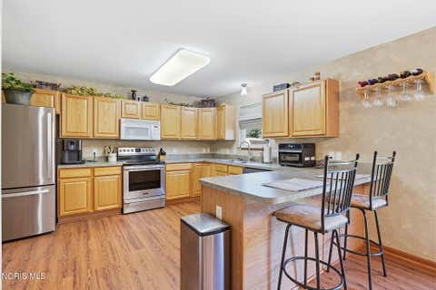 Tiny photo for 6950 Queensmark Lane, Whitehouse, OH 43571 (MLS # 10011545)