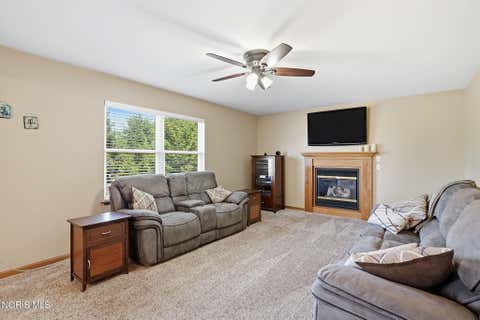Tiny photo for 6950 Queensmark Lane, Whitehouse, OH 43571 (MLS # 10011545)