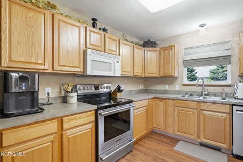 Tiny photo for 6950 Queensmark Lane, Whitehouse, OH 43571 (MLS # 10011545)