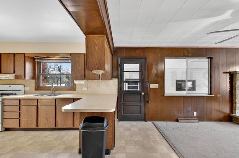 Tiny photo for 5329 Belpre Drive, Toledo, OH 43611 (MLS # 10003458)