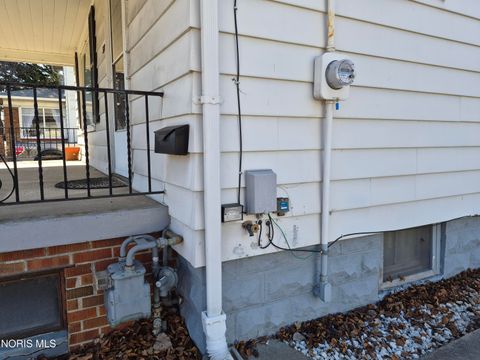 Tiny photo for 317 Burger Street, Toledo, OH 43605 (MLS # 10004965)