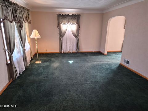 Tiny photo for 317 Burger Street, Toledo, OH 43605 (MLS # 10004965)